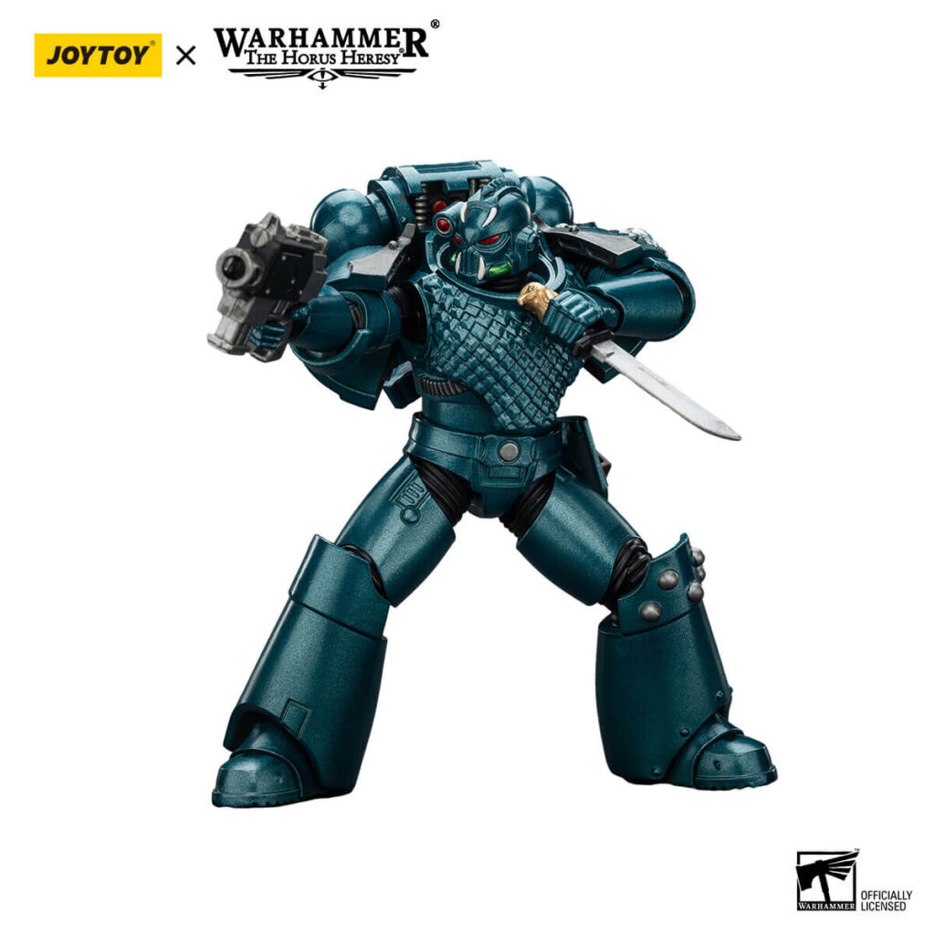 Alpha Legion Headhunter with Banestrike Combi-Bolter And Power Dagger Action Figure